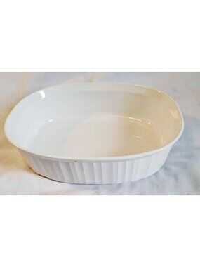 CorningWare White Oval 1.8L F-12-B Baking Dish With Fluted Sides Vintage